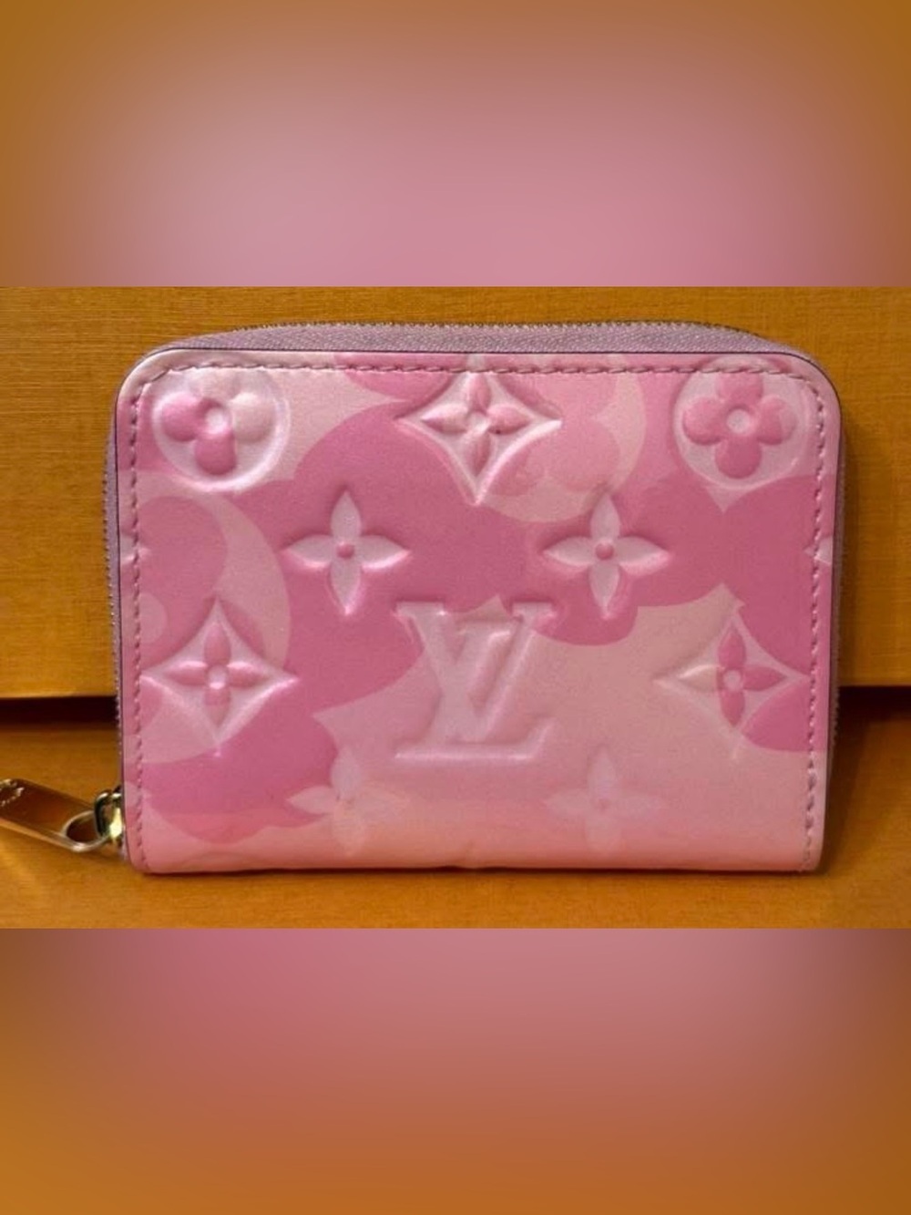 Louis Vuitton Rare Limited Edition Pink Ombre Vernis Zippy Coin Purse